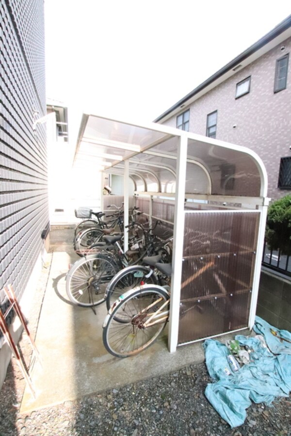 共用設備(駐輪場)