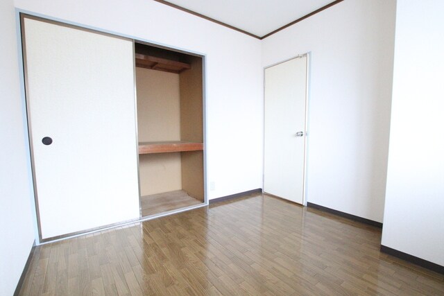 物件内観写真10　(4.5帖の洋室です)