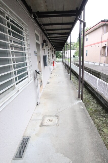 物件外観写真8　(共用廊下)