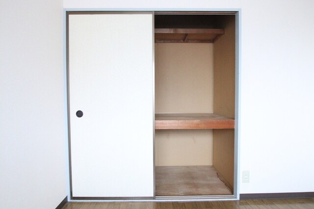 物件内観写真16　(収納です)