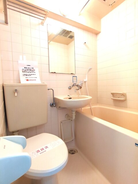 物件内観写真12　(バスルームです♪)