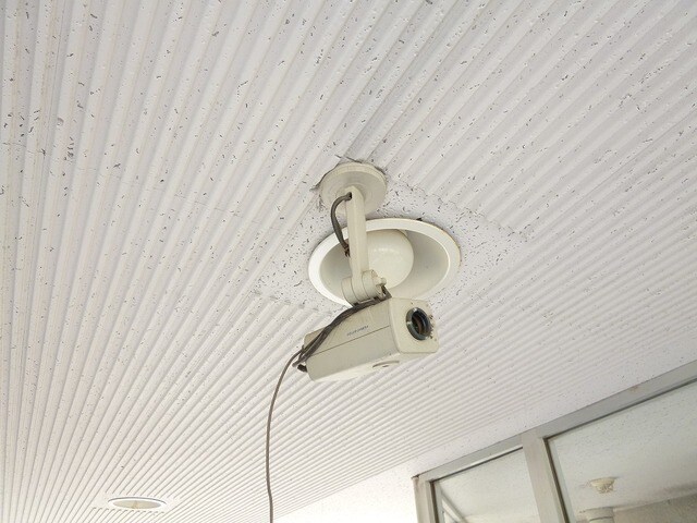 物件外観写真5　(防犯カメラ)