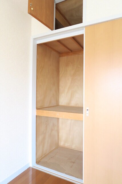 物件内観写真18　(収納)