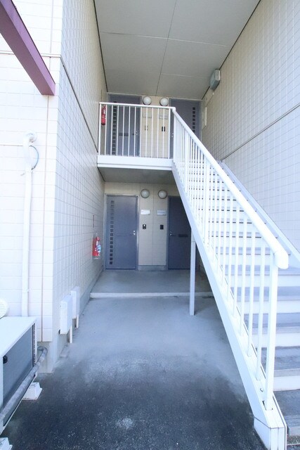 物件外観写真6　(エントランス♪)