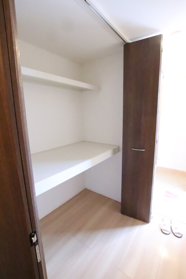 玄関(玄関収納)