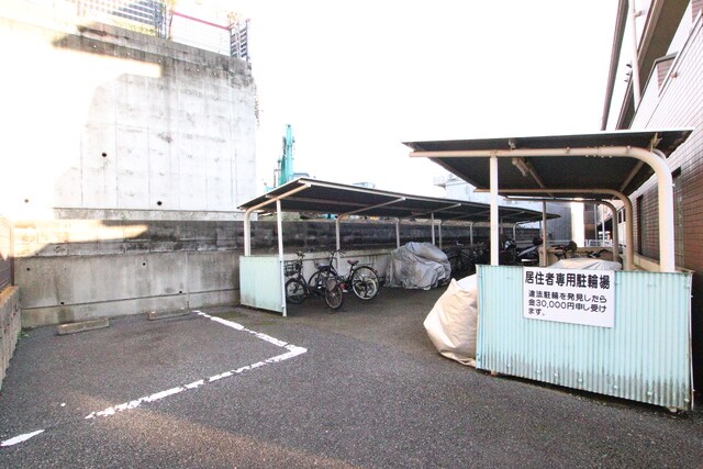 共用設備(敷地内駐輪場♪)