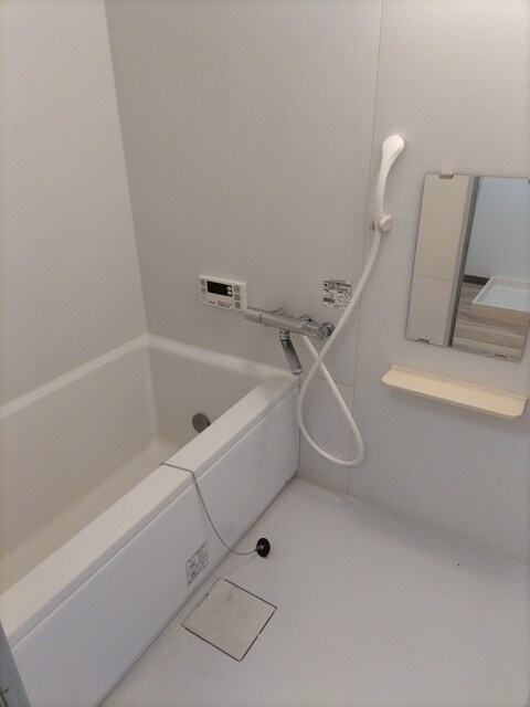 物件内観写真12　(お風呂です)