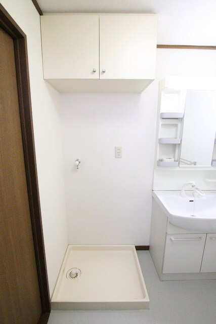 物件内観写真15　(洗濯機スペース♪)