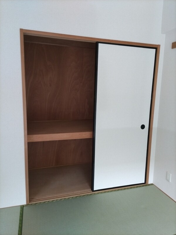 収納(押入です♪)