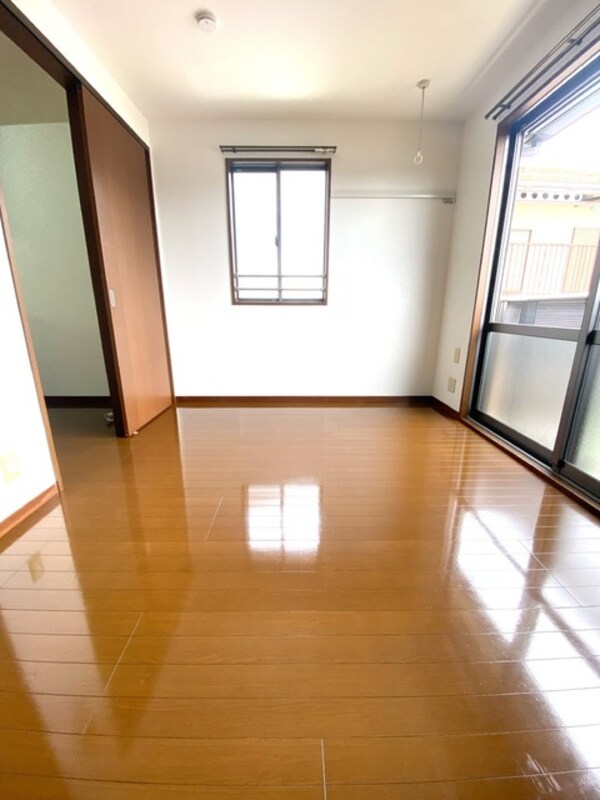 居室(5.5帖の居室です♪)