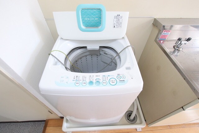 物件内観写真12　(洗濯機です♪)