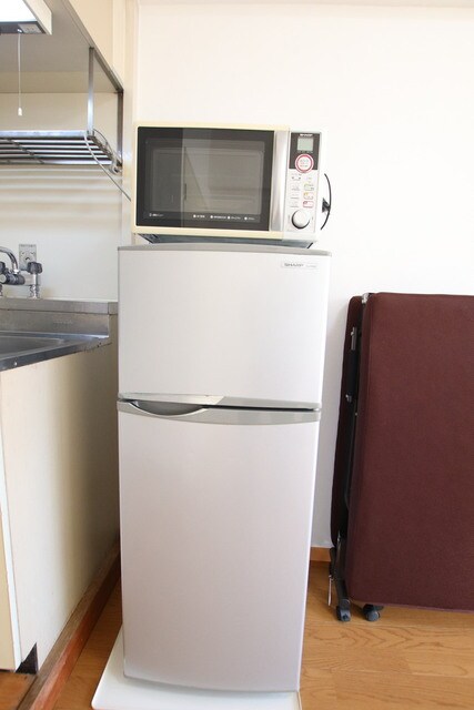 物件内観写真13　(冷蔵庫、電子レンジです♪)