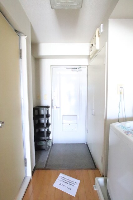 物件内観写真15　(玄関です♪)