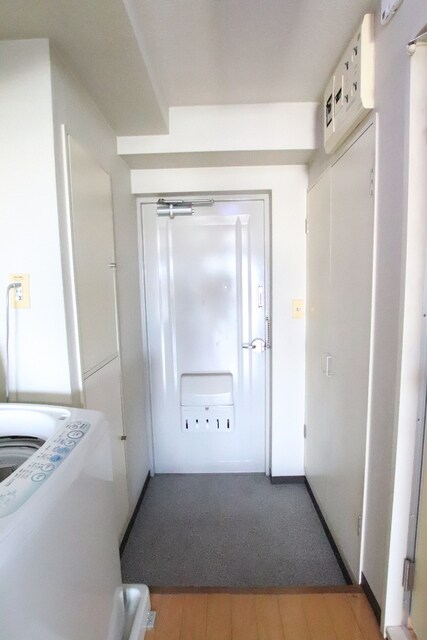 物件内観写真15　(玄関です♪)