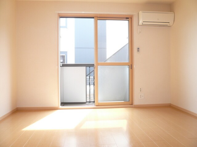 物件内観写真7　(※別室参考写真)