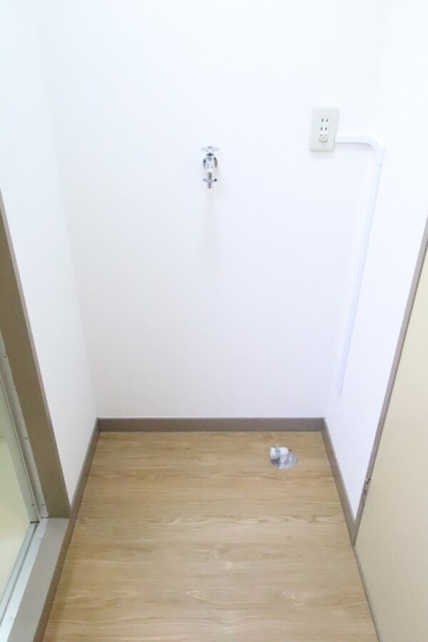 その他(室内洗濯機置き場)