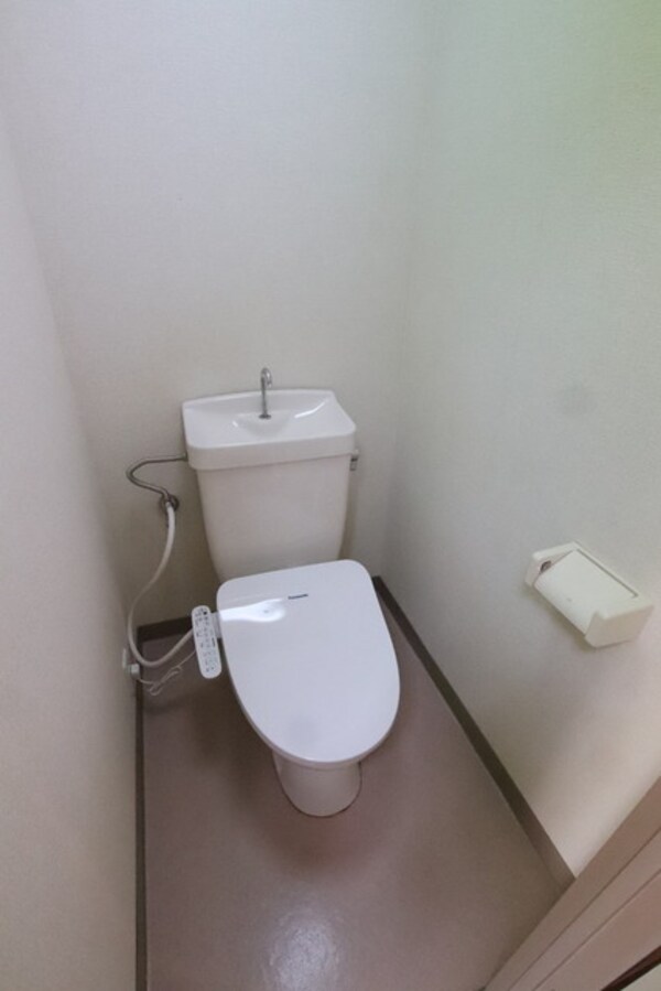 トイレ(温水洗浄暖房便座♪)