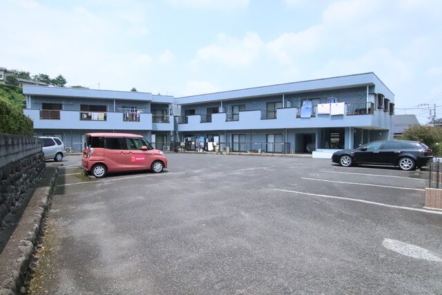 物件外観写真4　(付属駐車場♪(空き要確認))