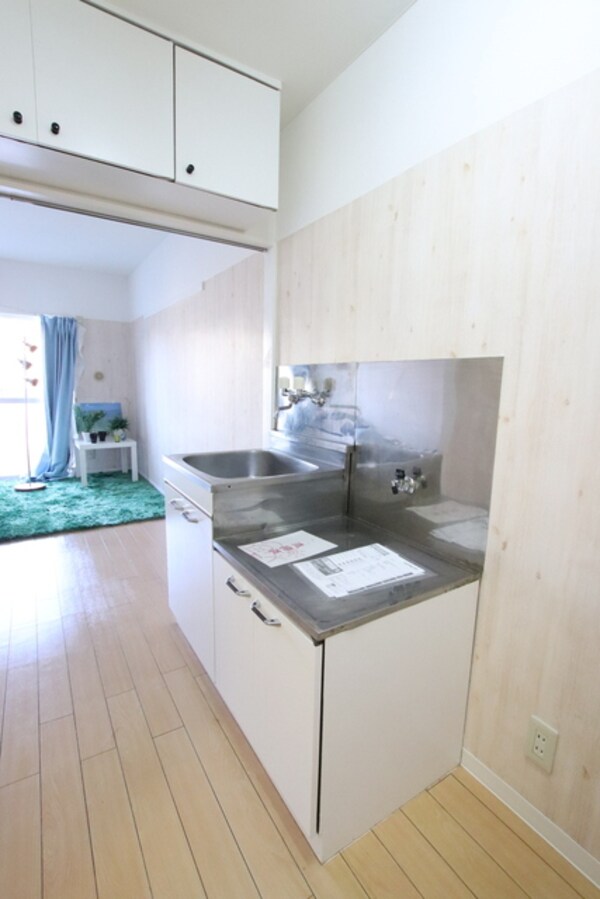 キッチン(※家具・小物・カーテンは設備ではありません)