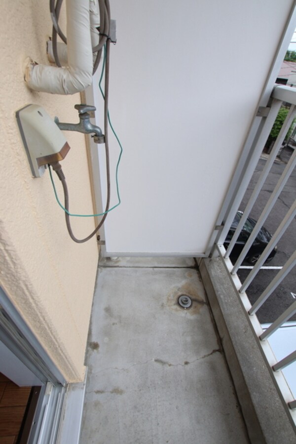 設備(室外洗濯機置場です♪)