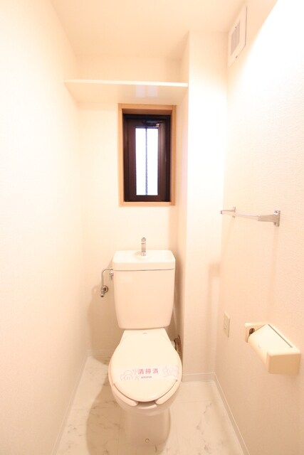 物件内観写真14　(トイレ)