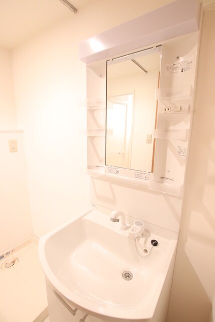 物件内観写真15　(独立洗面台です♪)