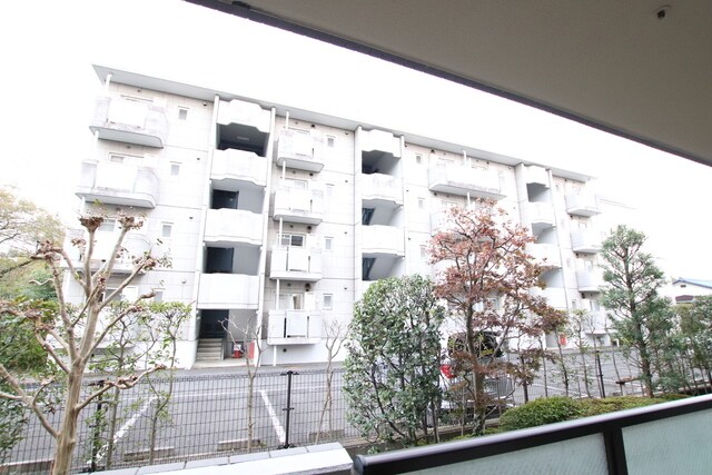 物件内観写真18　(バルコニーからの景色です♪)