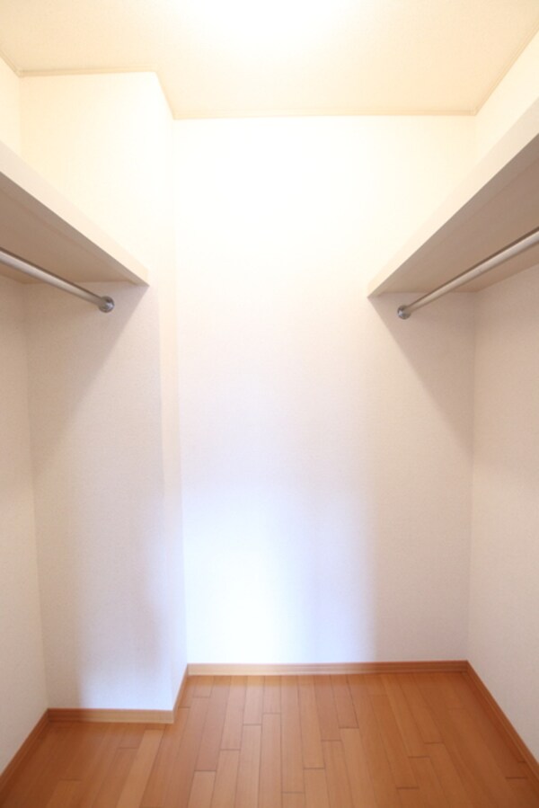 収納(ウォークインクローゼット)