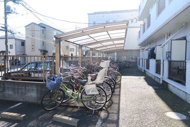 物件外観写真7　(駐輪場)