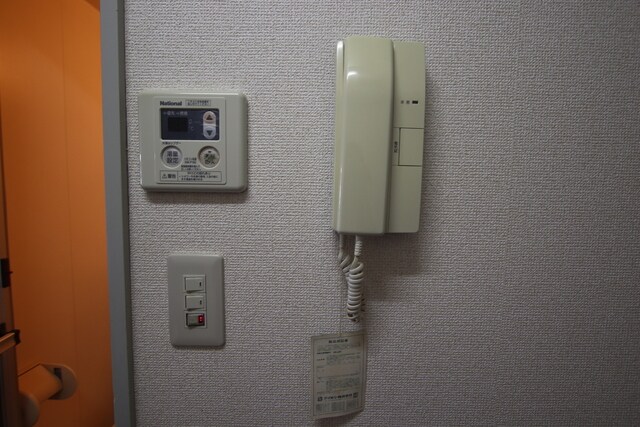 物件内観写真13　(インターホンです。)