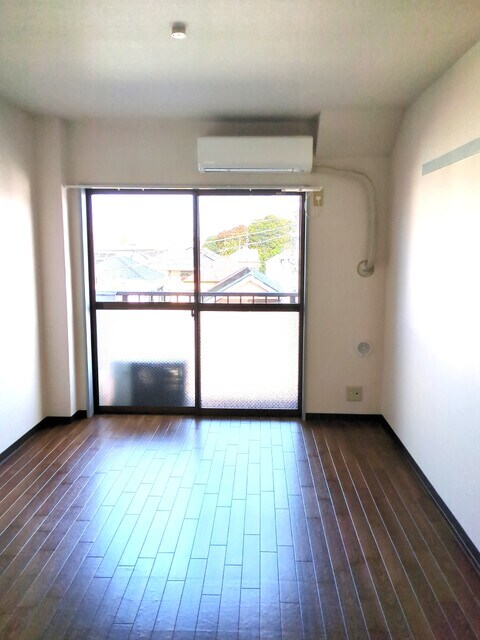 物件内観写真14　(居室です♪)