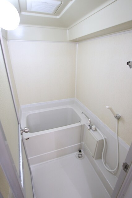 物件内観写真8　(お風呂です)