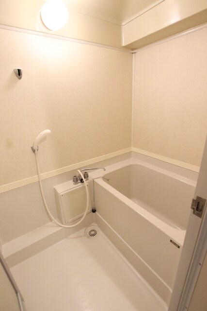 物件内観写真9　(バスルームです。)