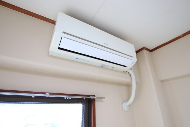 物件内観写真29　(和室のエアコンです)