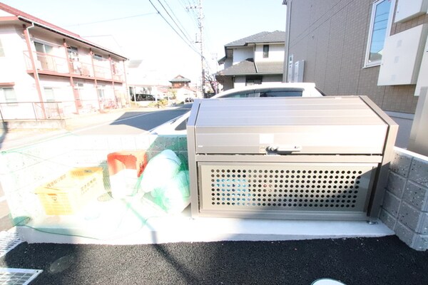 共用設備(敷地内ごみ置き場)