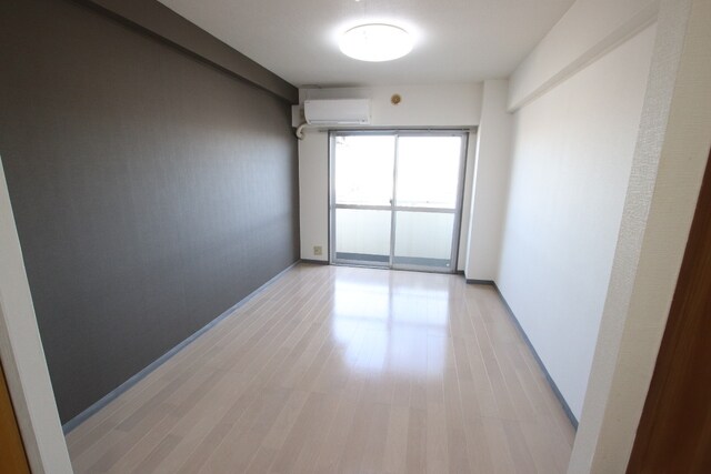 物件内観写真9　(※照明は設備ではありません。)