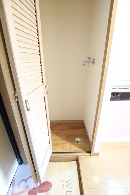 物件内観写真22　(室内洗濯機置場です。扉もついてます。)