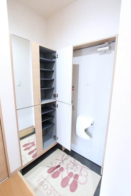 物件内観写真11　(玄関♪)