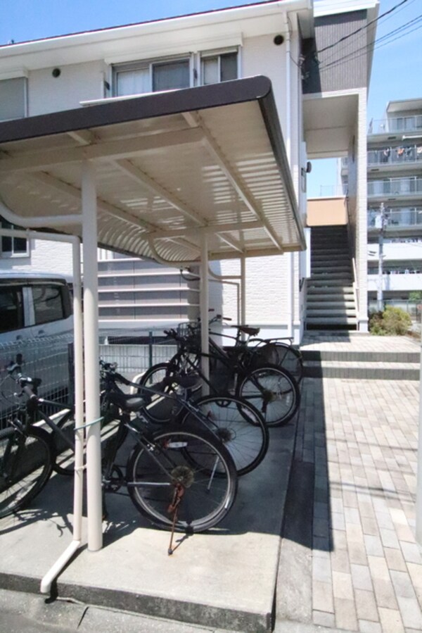 共用設備(自転車置き場)