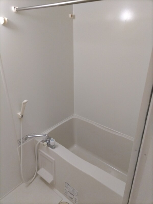 バス／シャワールーム等(お風呂です)