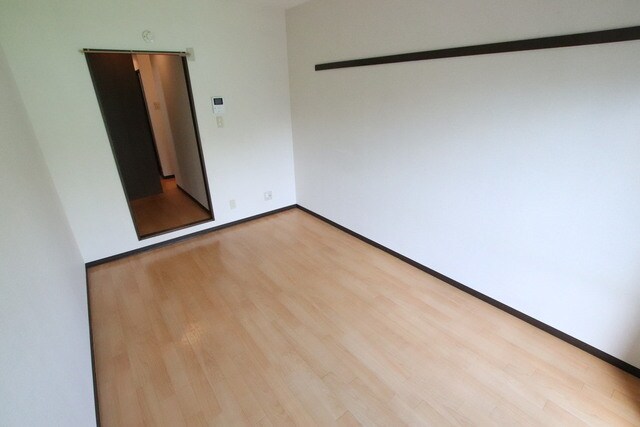 物件内観写真21　(6.8帖洋室☆)