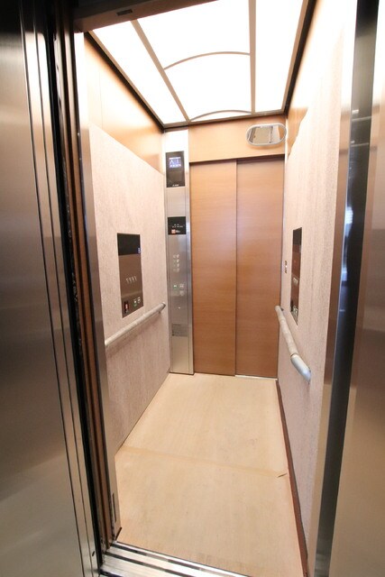 共用設備(エレベーター)