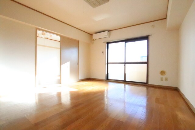 物件内観写真9　(13帖のLDK)