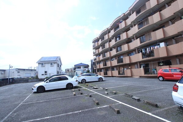 駐車場(駐車場（要空き確認）)