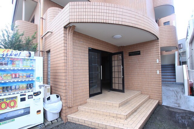 物件外観写真5　(エントランス入り口)