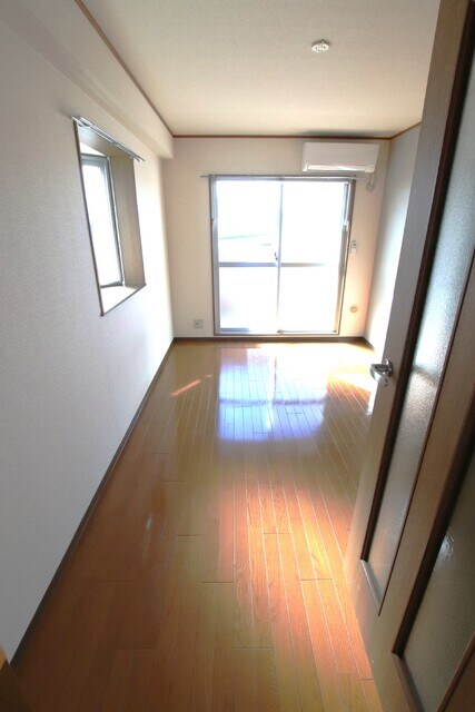 物件内観写真9　(※別部屋同間取※ご参考写真となります)