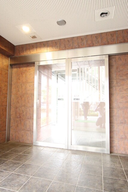 物件外観写真5　(エントランス)