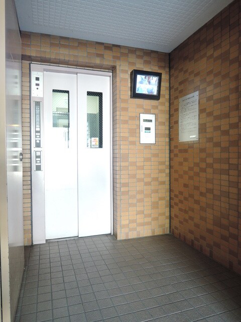 物件外観写真7　(エレベーター)