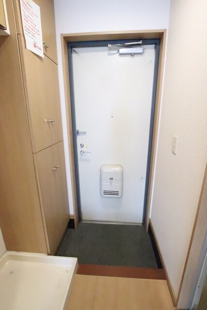 物件内観写真11　(玄関スペース♪)