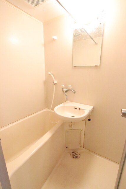 物件内観写真12　(バスルーム♪)